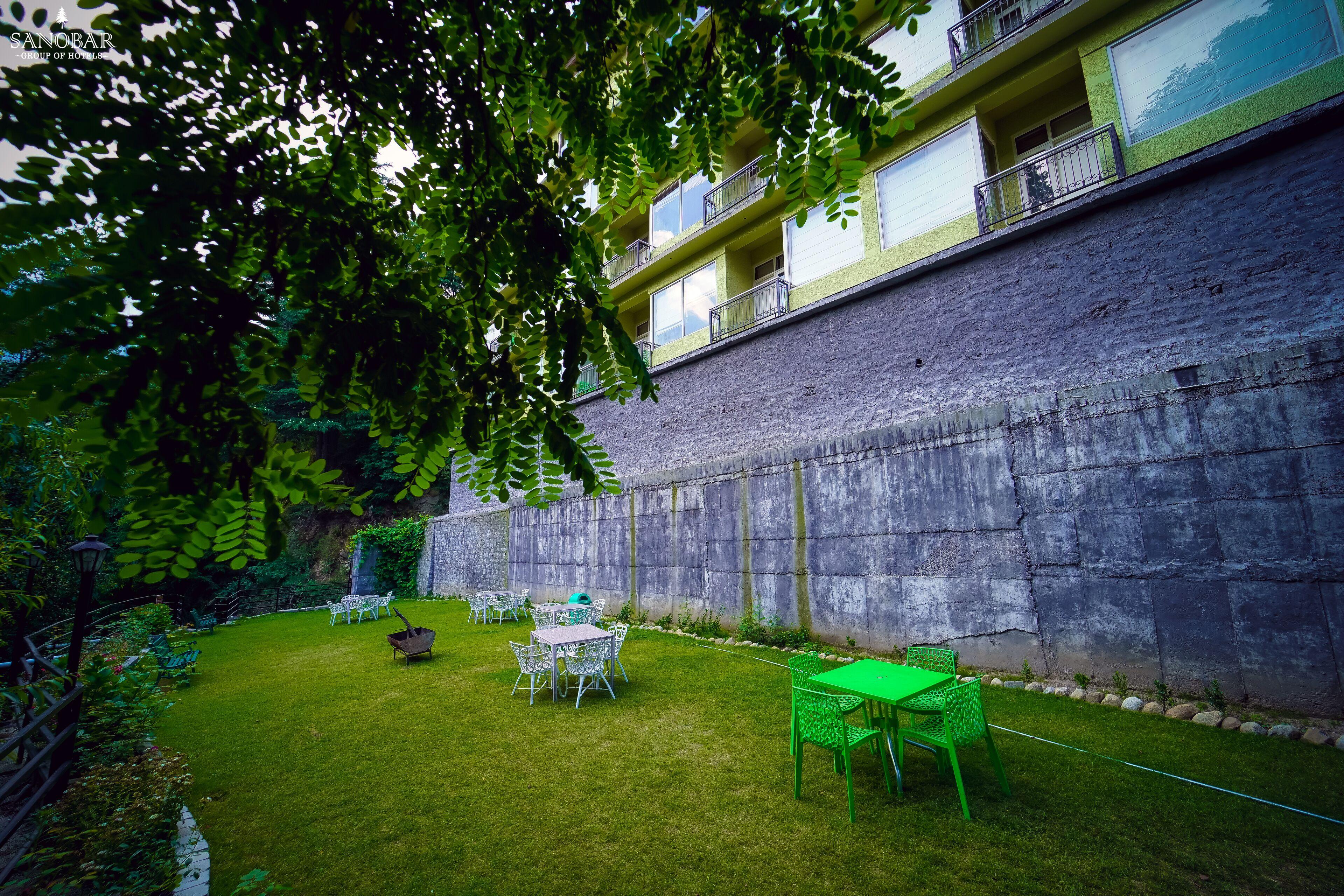 Regenta Place Green Leaf Manali- A Centrally Heated Resort — Photos 1